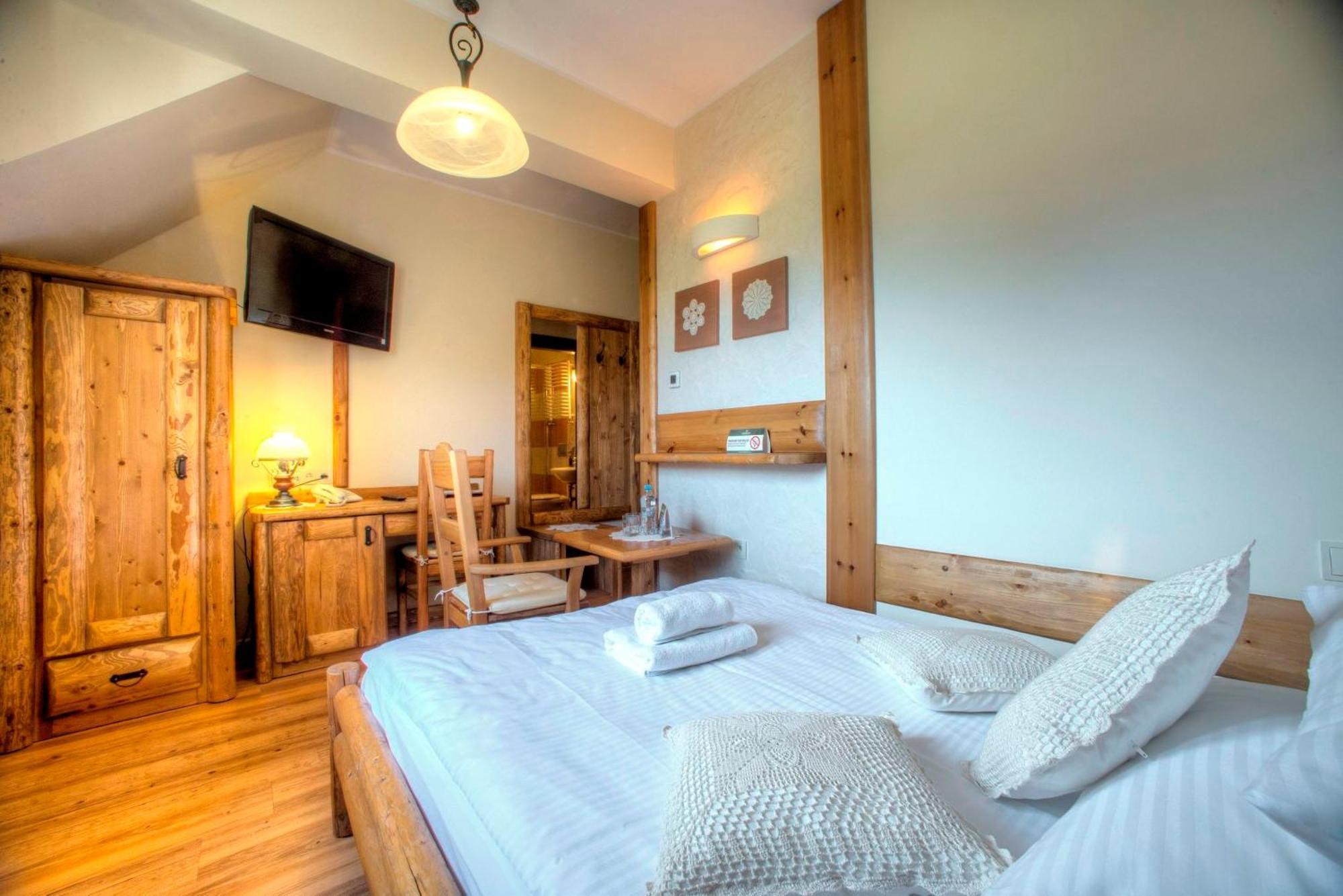 Hotel Carpatia Bieszczadzki Gosciniec Wetlina Quarto foto